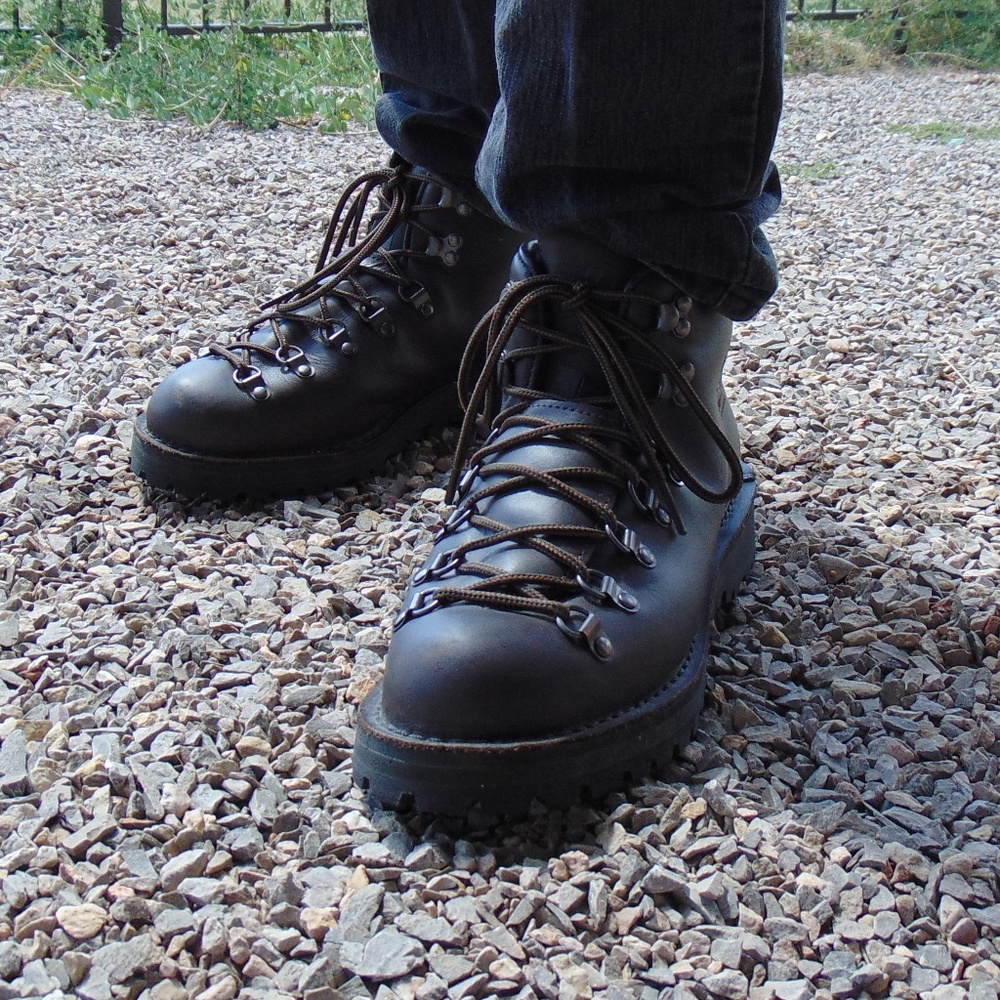Men's Danner Mountain Light II Hiking Boots (EE)